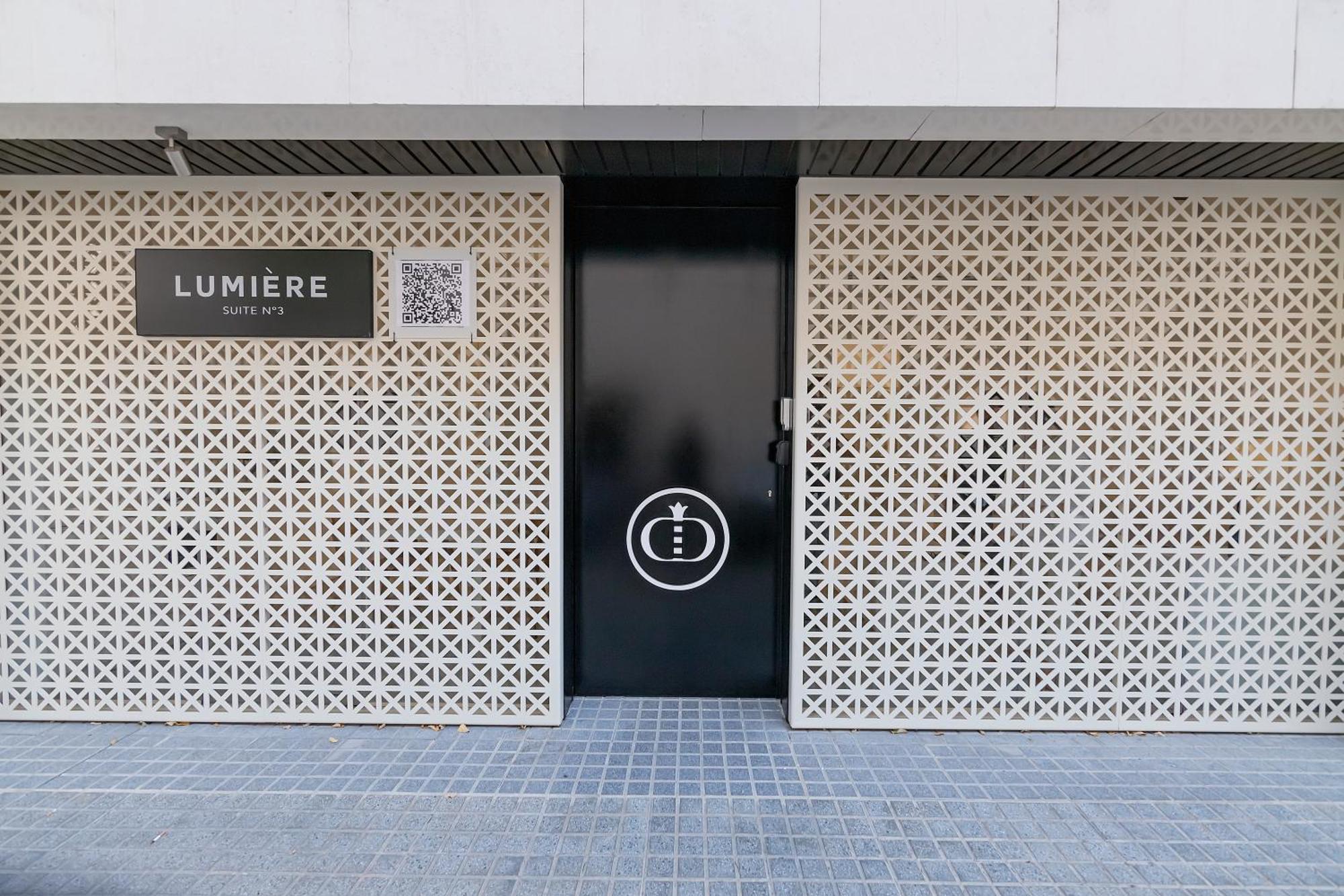 Bhost - Lumiere Suites Кордоба Екстериор снимка